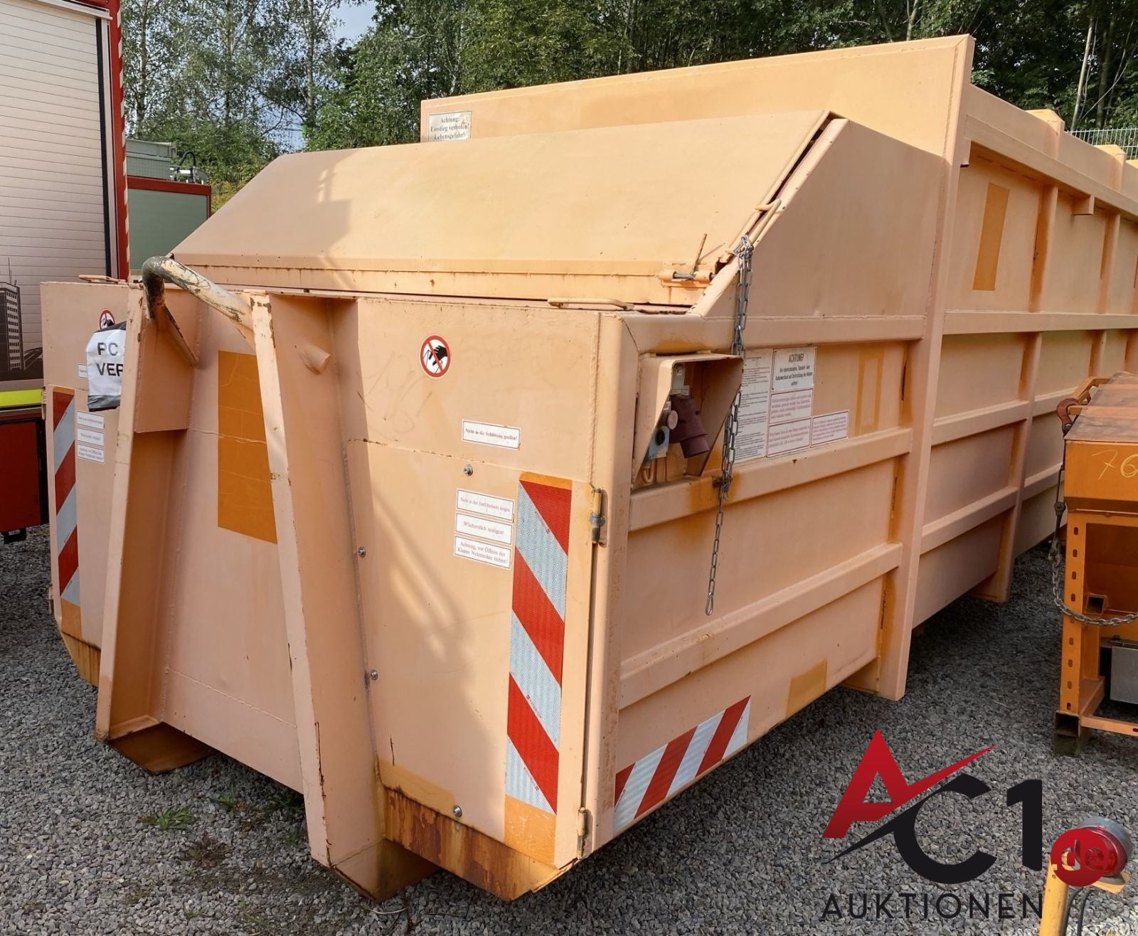 Presscontainer 20 m³ Renders mit Hakenliftaufnahme